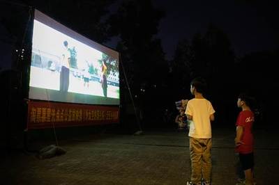 《外太空的莫扎特》宁波燃情公益放映 启发孩子“做更好的自己”